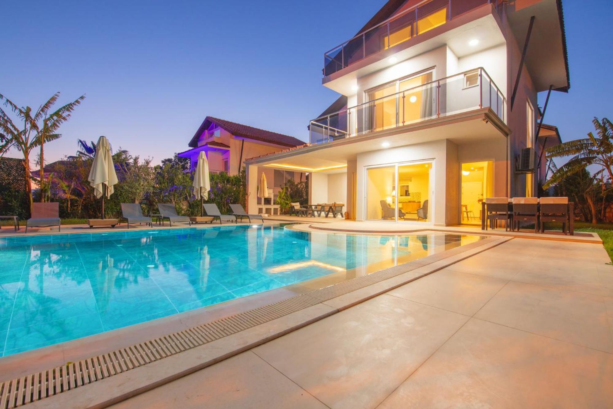 Villa Lumar Homes - Valley *