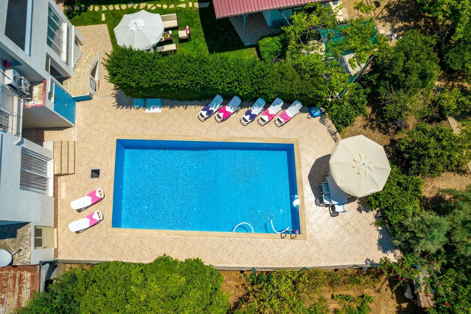 Kavak Garden Apartment