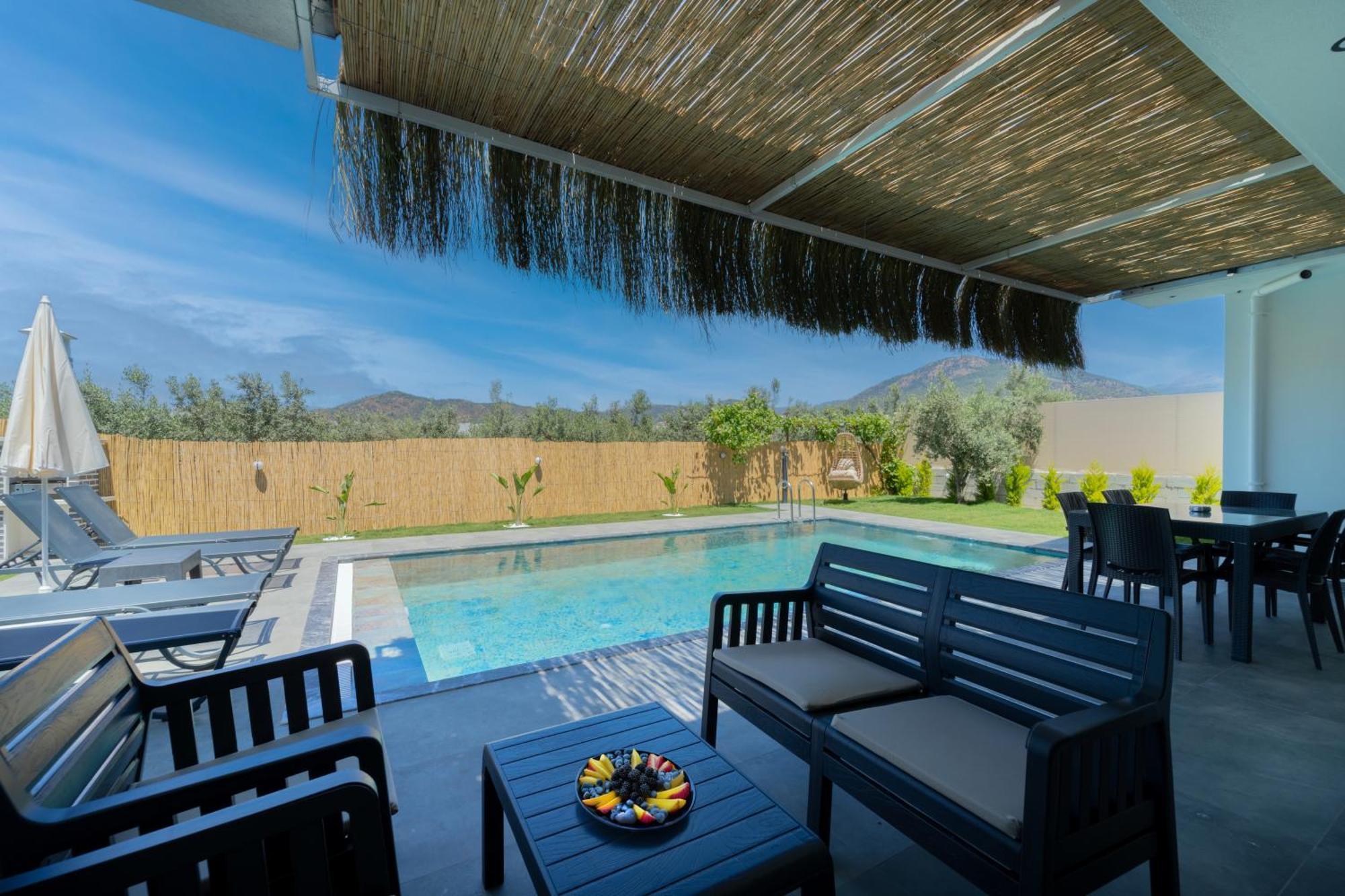 Bambu Villa *