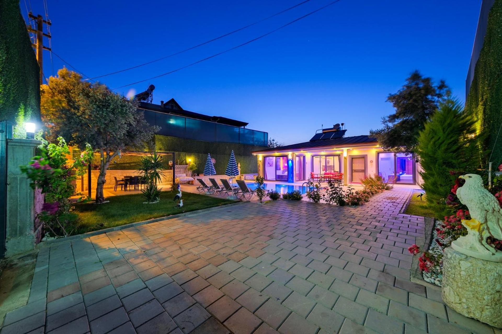 Villa_emre's *