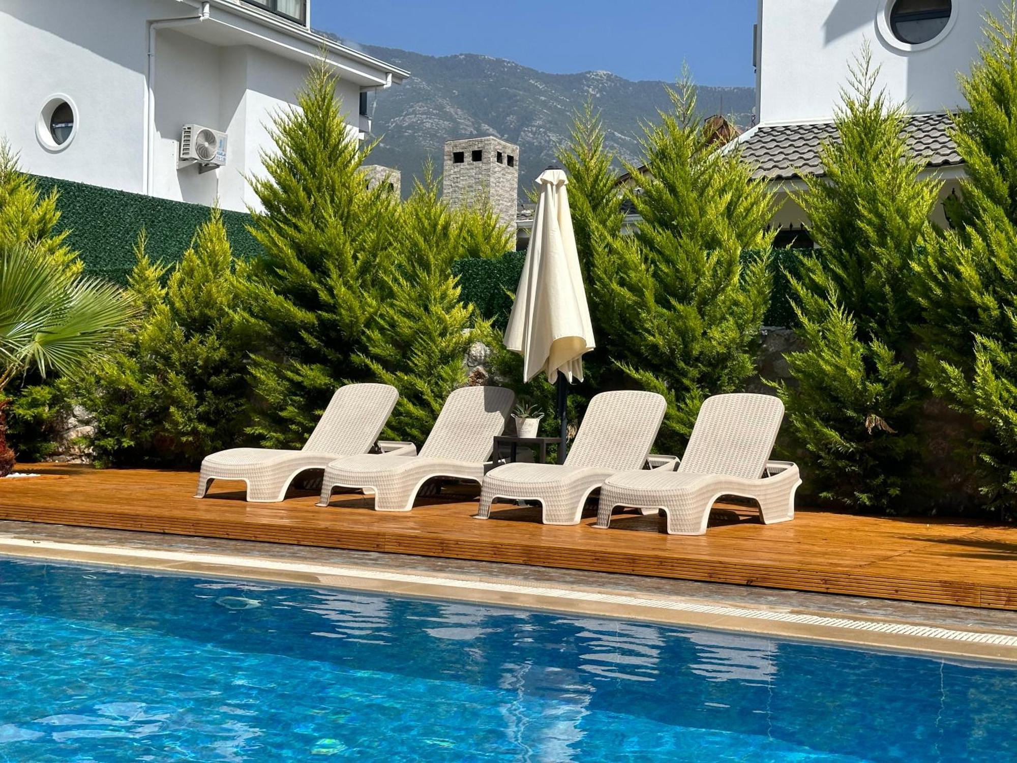 Fethiye'de Havuzlu Villa *