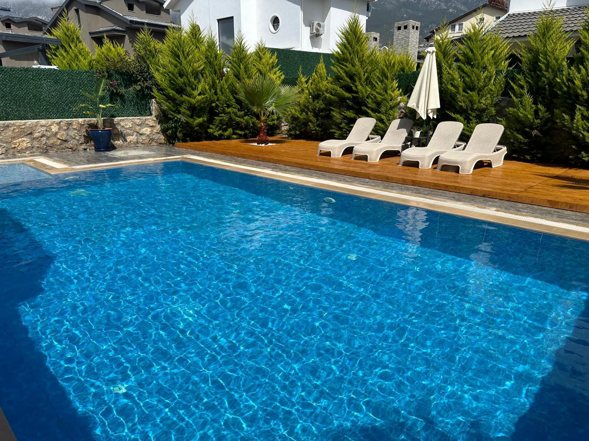 Villa Fethiye'de Havuzlu *