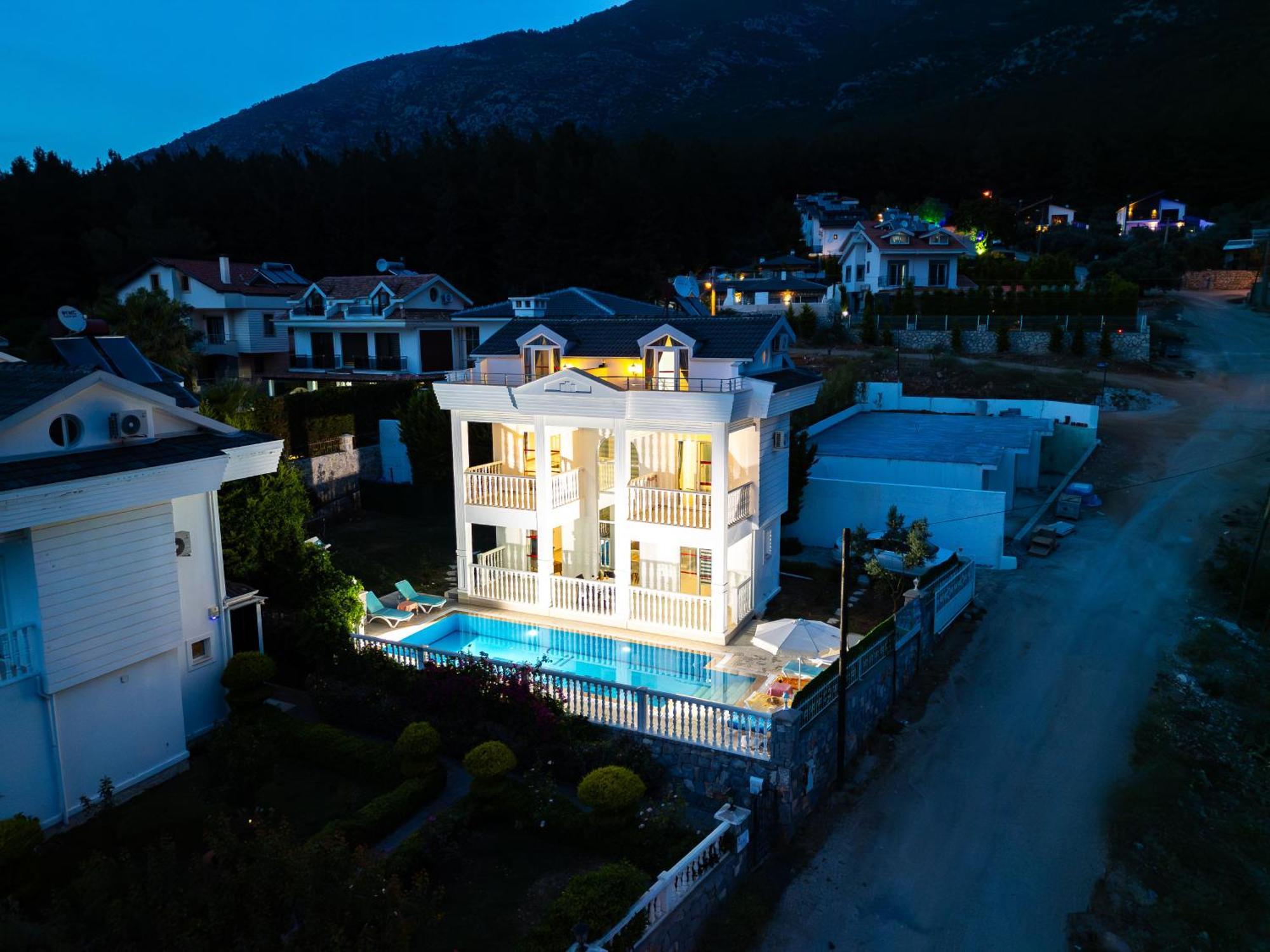 Angel - Private Pool And Nature View In Oeluedeniz *