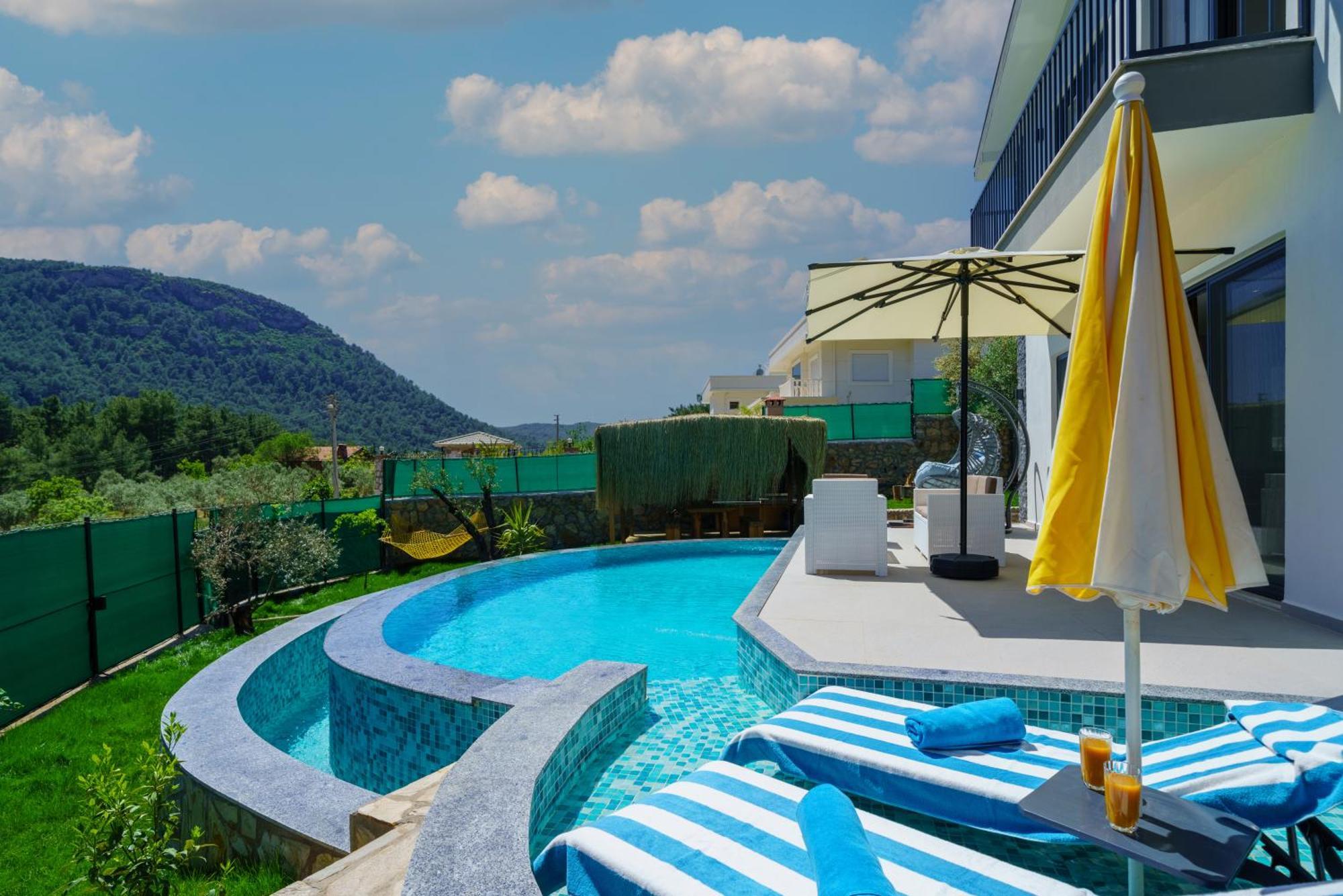 Loop House - Luxury With Pool In Yesiluezuemlue Fethiye