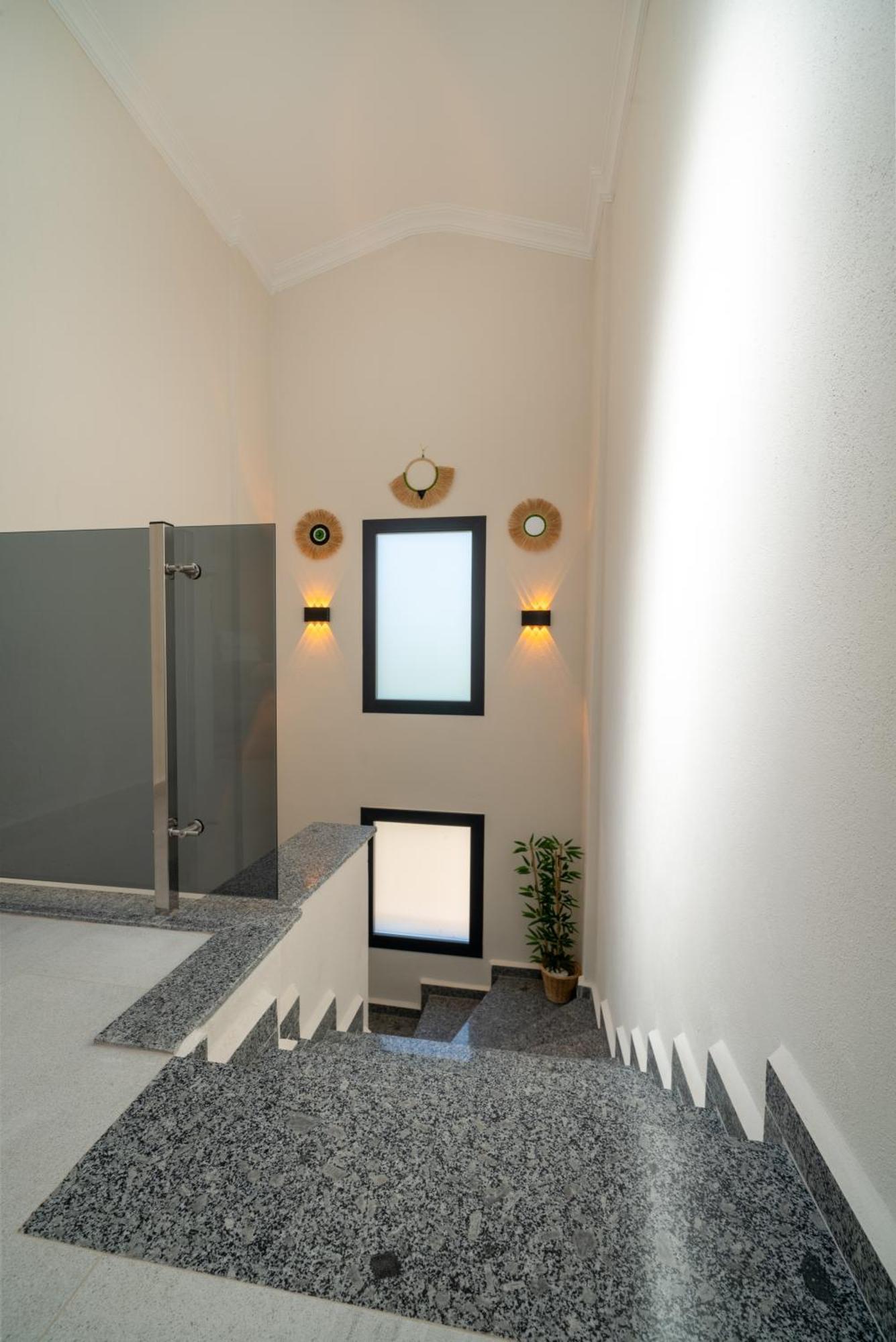 Villa Loop House - Luxury With Pool In Yesiluezuemlue