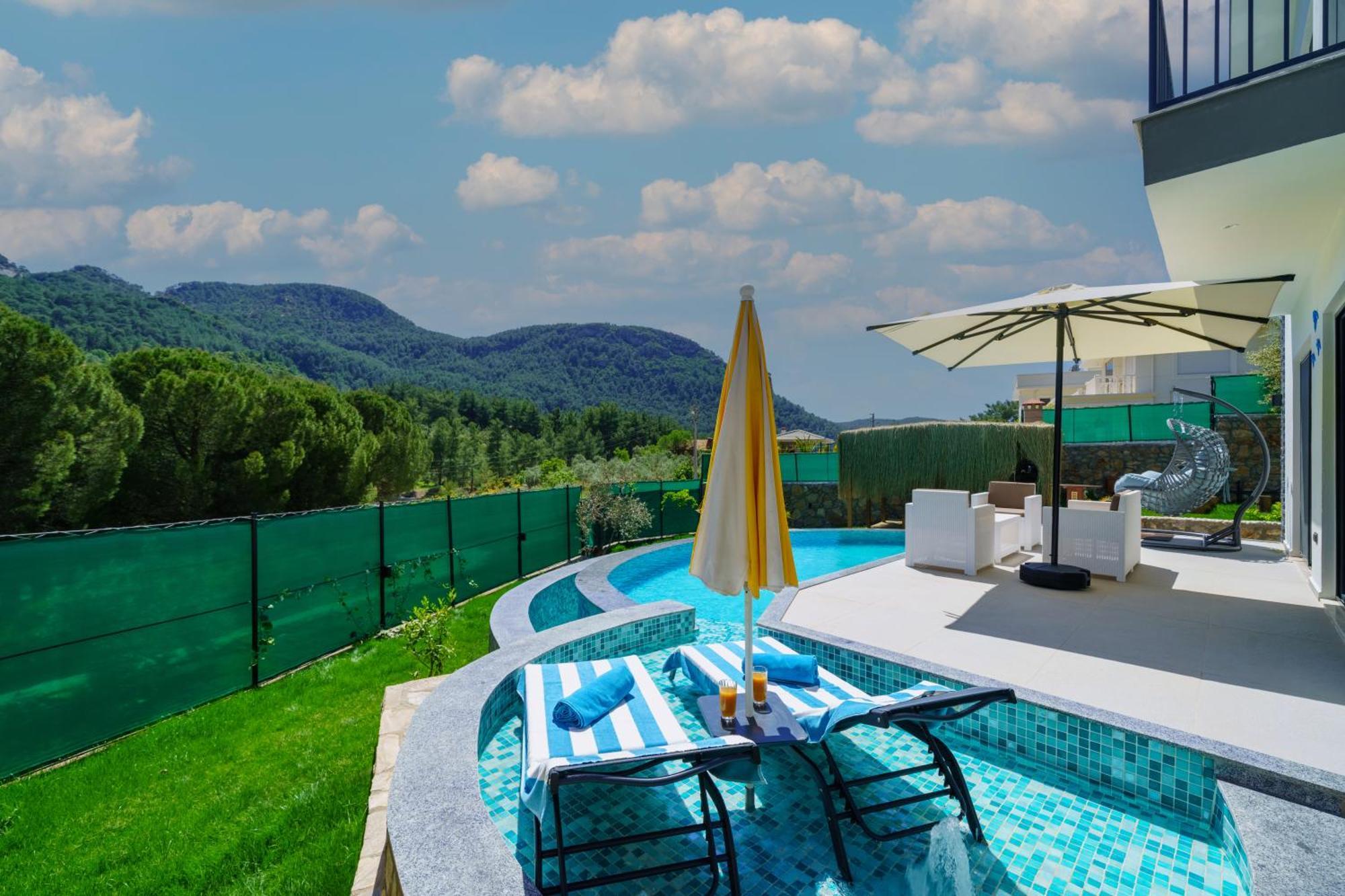 Loop House - Luxury With Pool In Yesiluezuemlue * Fethiye