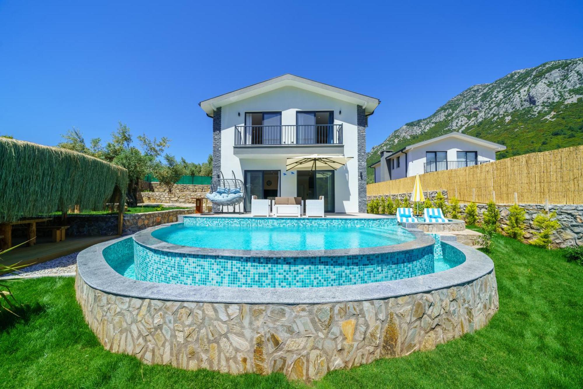 Villa Loop House - Luxury With Pool In Yesiluezuemlue Fethiye