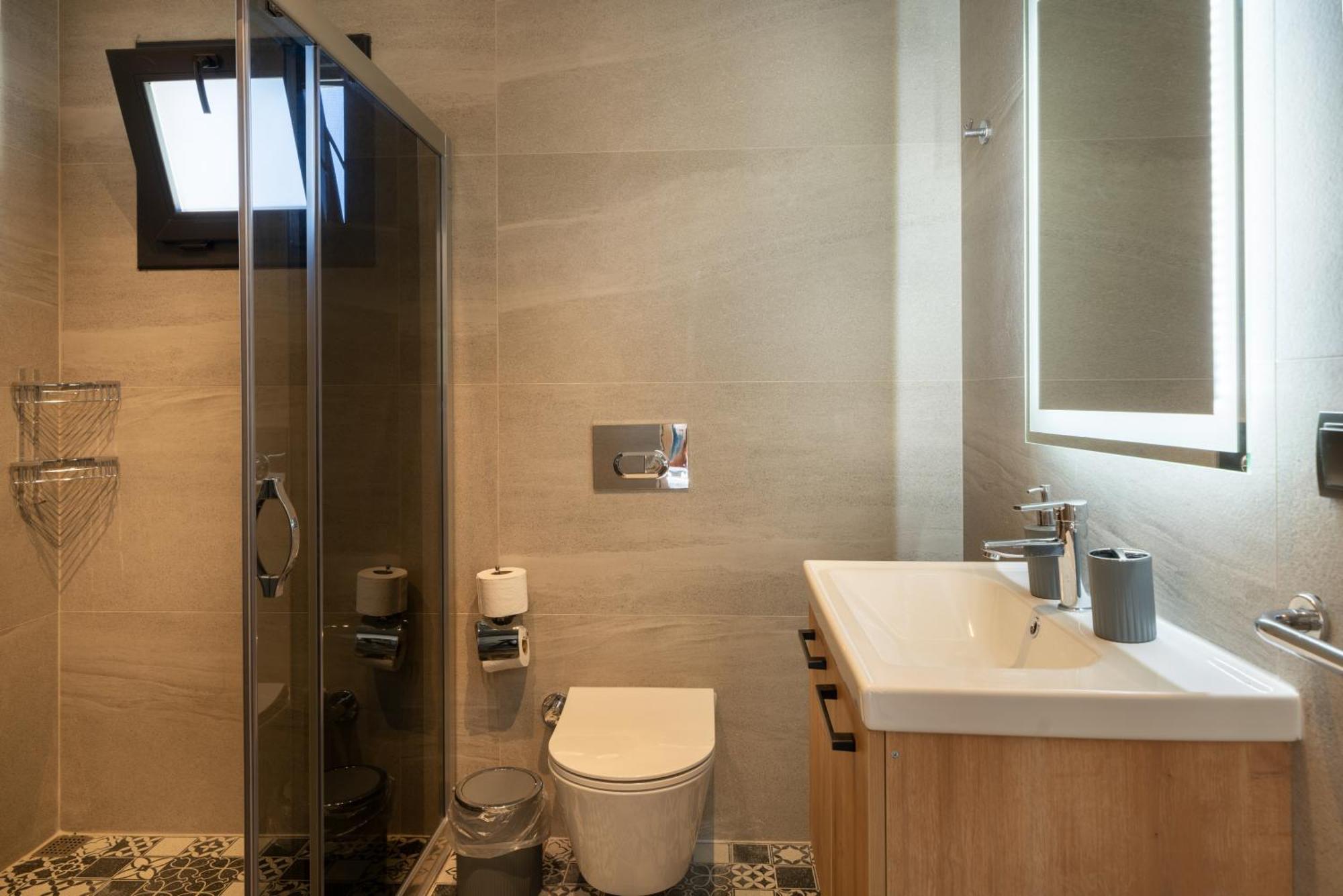 Loop House - Luxury With Pool In Yesiluezuemlue *