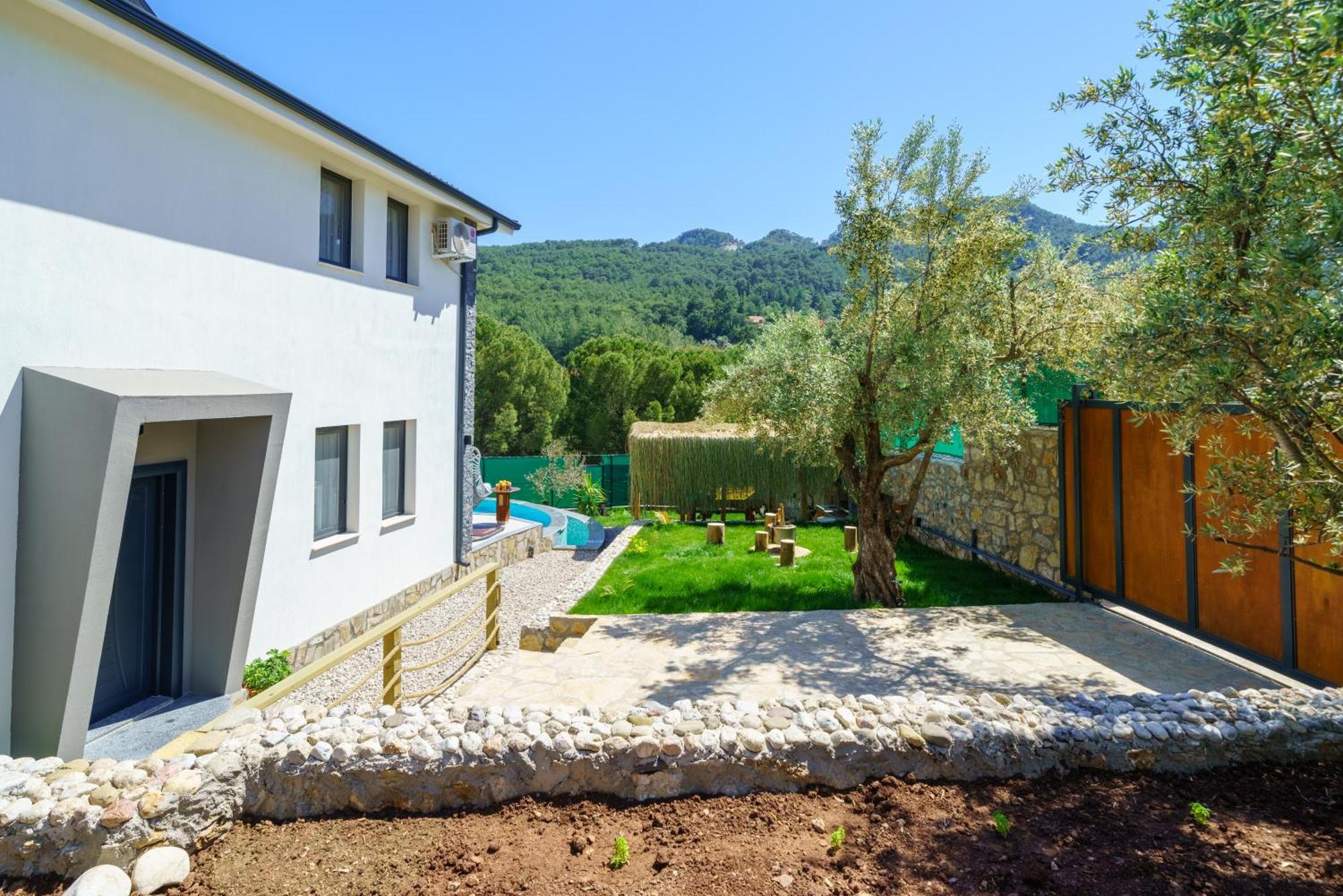 Loop House - Luxury With Pool In Yesiluezuemlue Fethiye