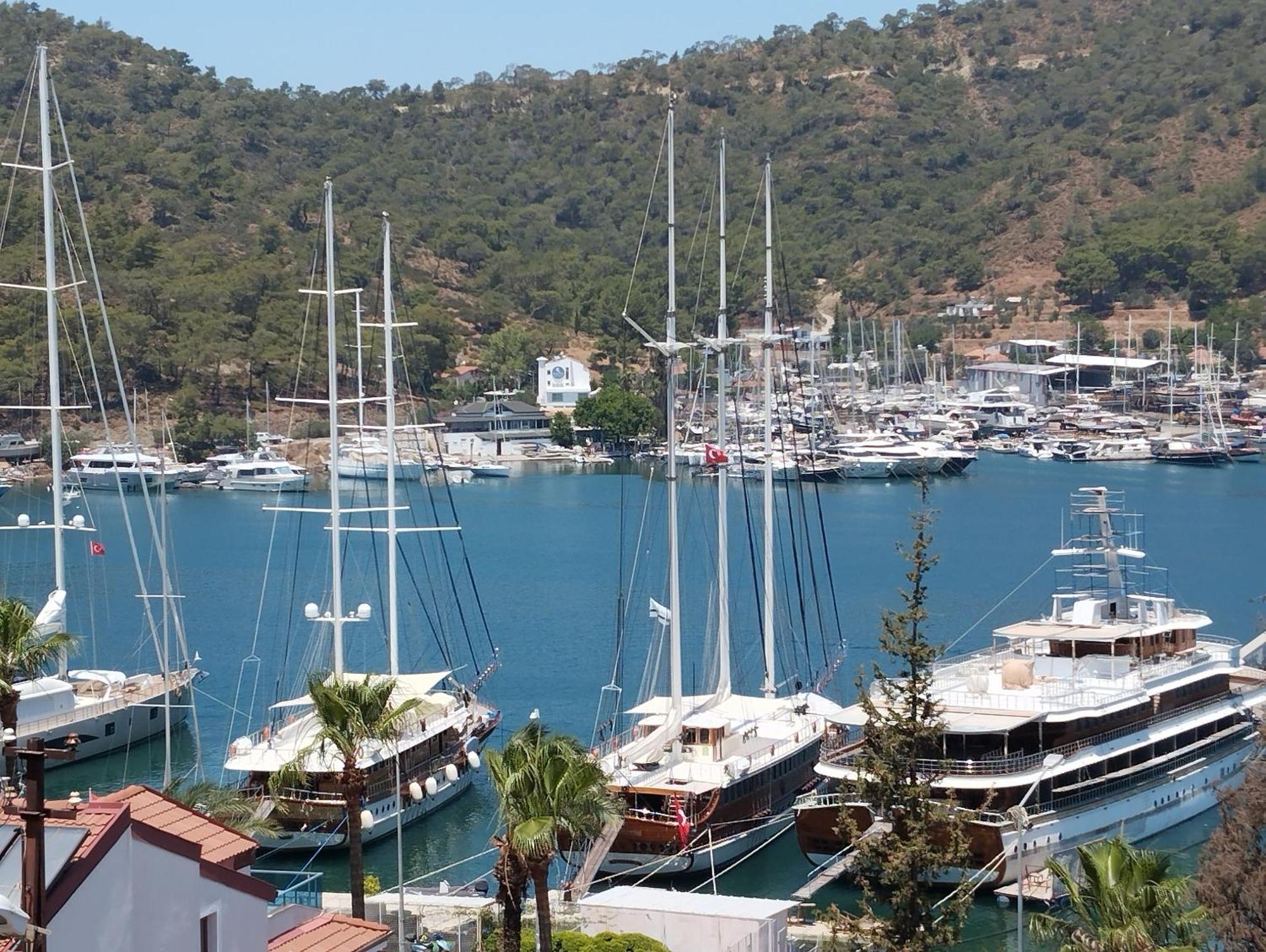 Duygu Spellbinding Sea Views Aparthotel Fethiye