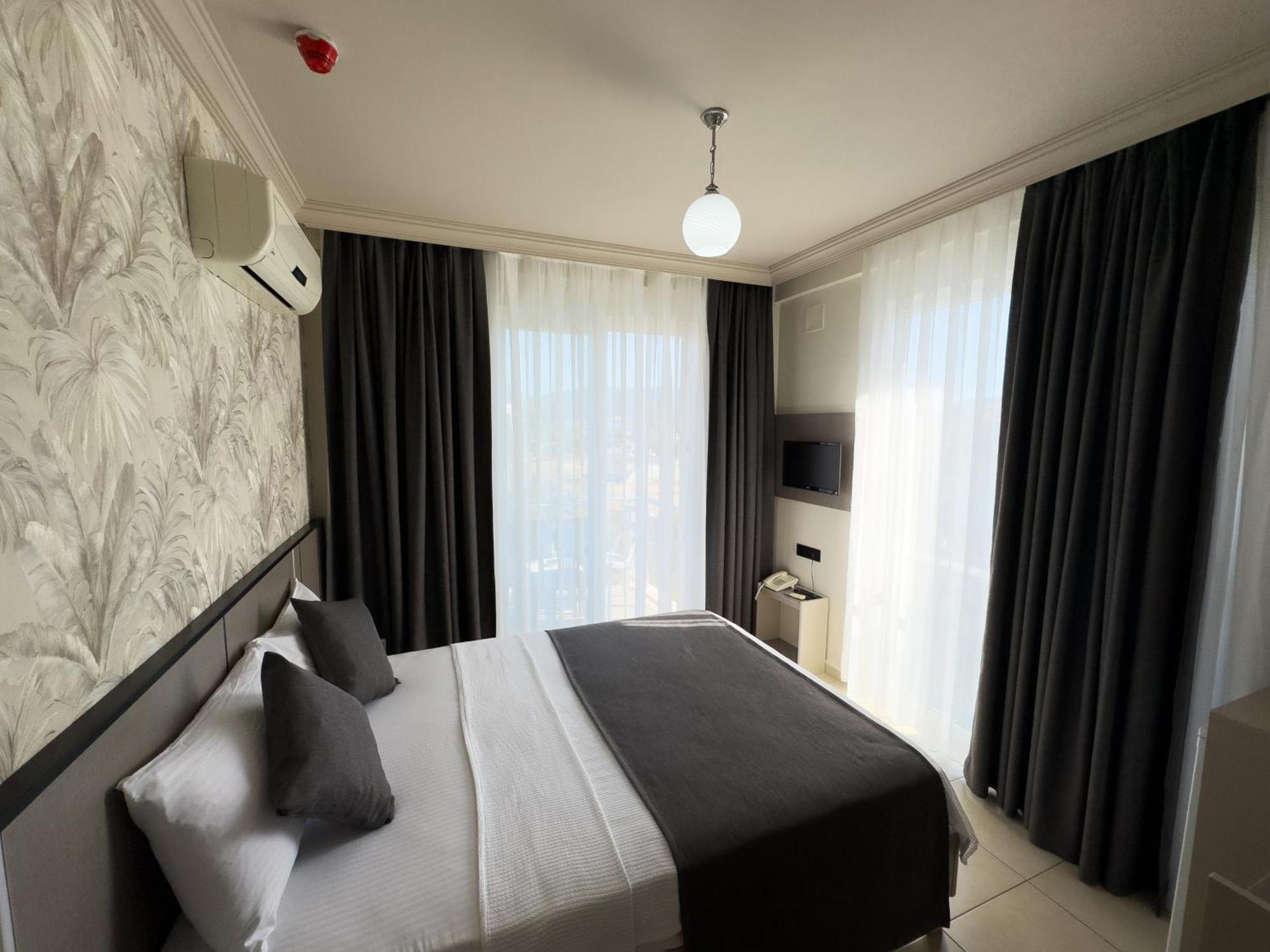 Hotel Sardunya 3*