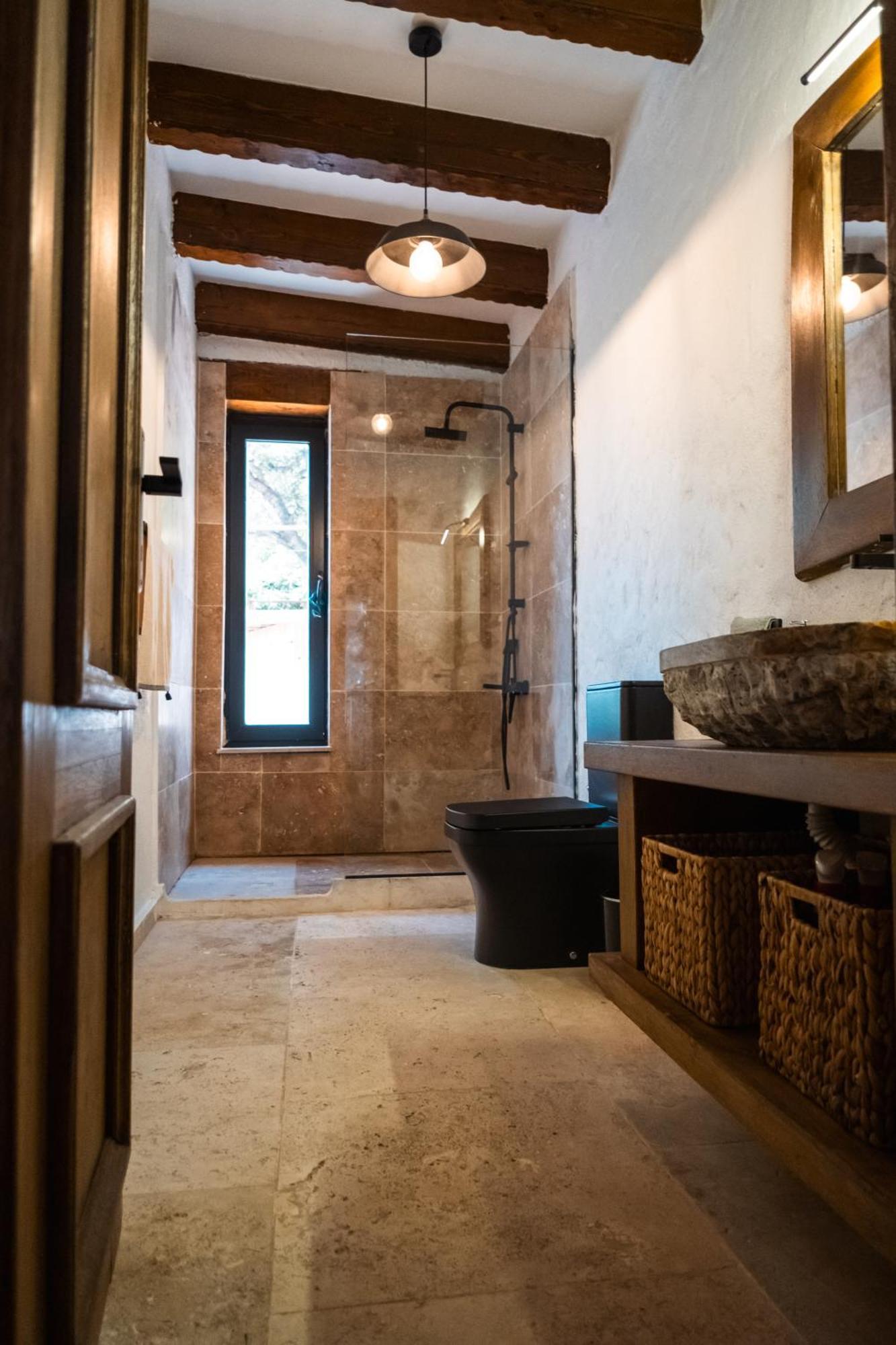 Villa Property1 *