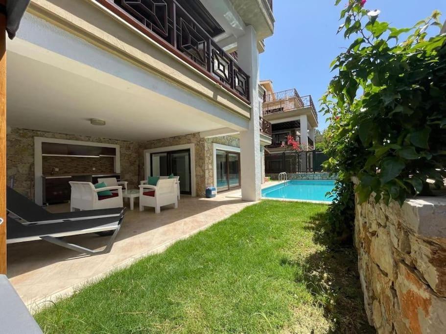 Ela Goecek'te Oezel Havuzlu Luex * Fethiye