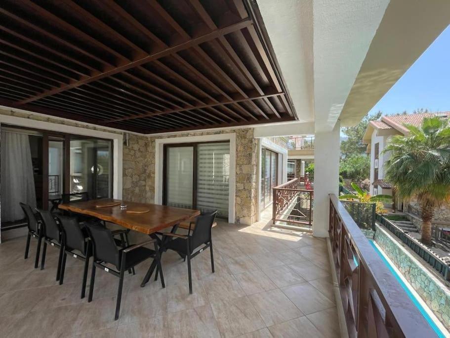 Villa Ela Goecek'te Oezel Havuzlu Luex