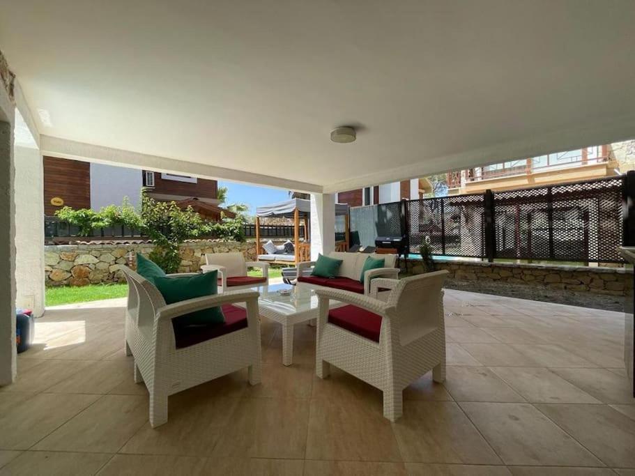 Villa Ela Goecek'te Oezel Havuzlu Luex *