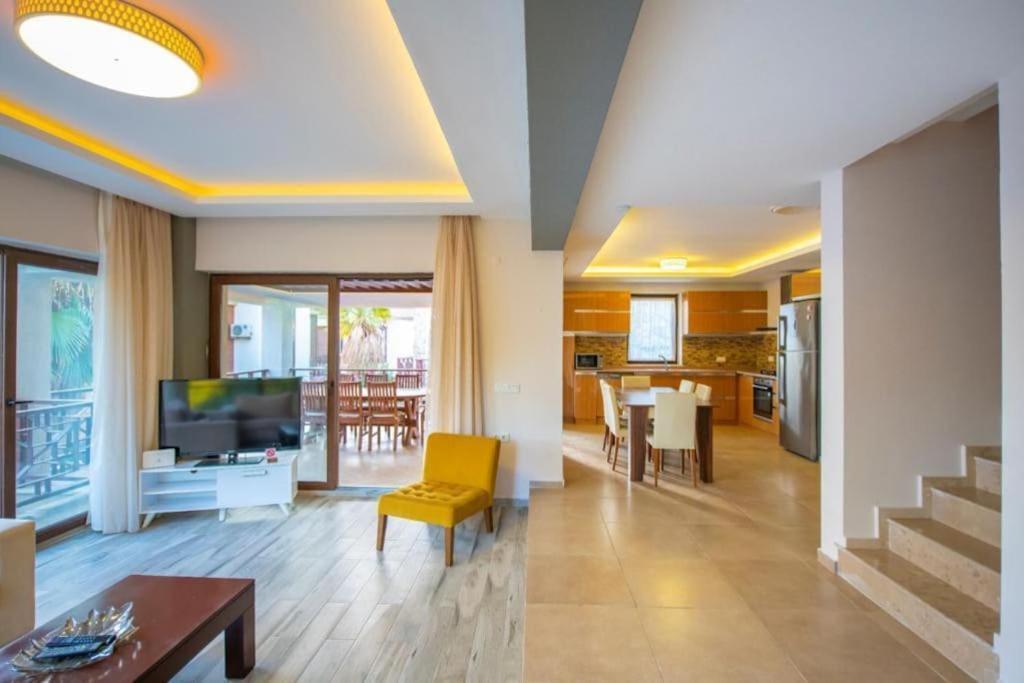 Dilara Goecek'te Luex Villa *
