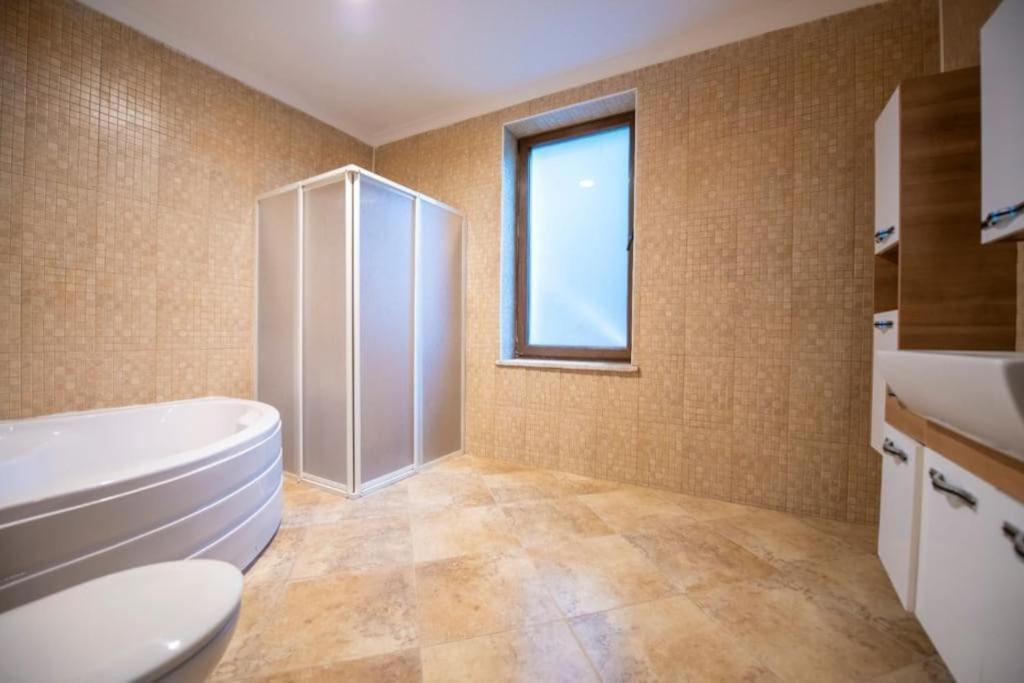 Dilara Goecek'te Luex Villa