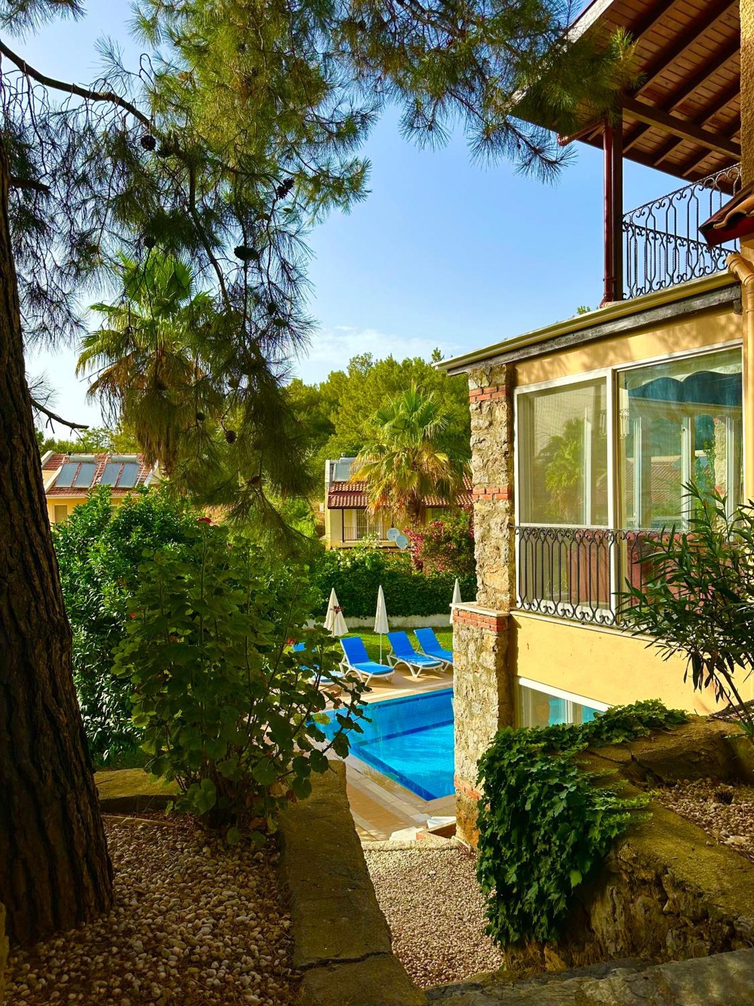 Villa With A Private Pool And Mountain View In A Quiet Area Next To Fores
