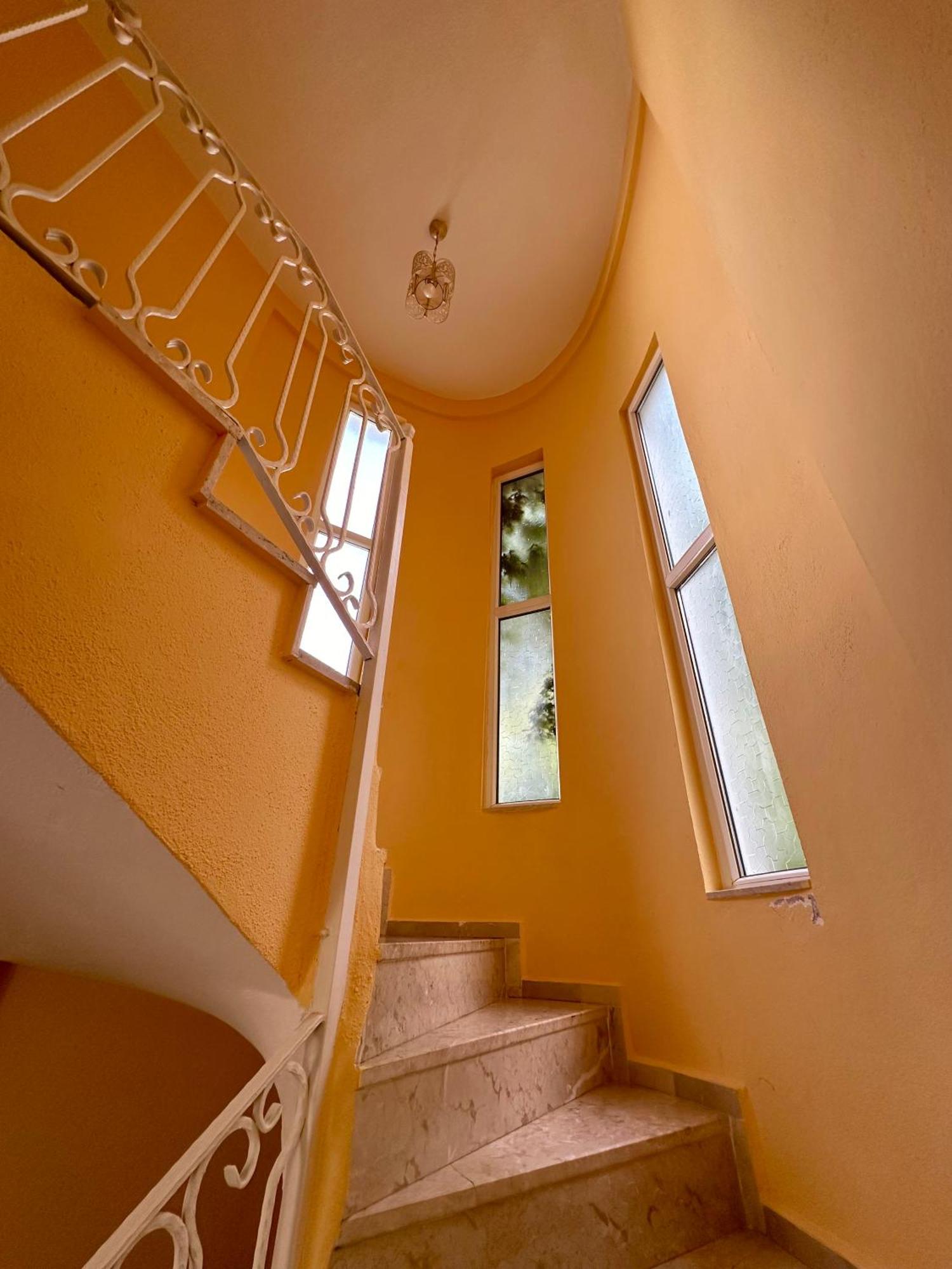 With A Private Pool And Mountain View In A Quiet Area Next To Fores Villa *