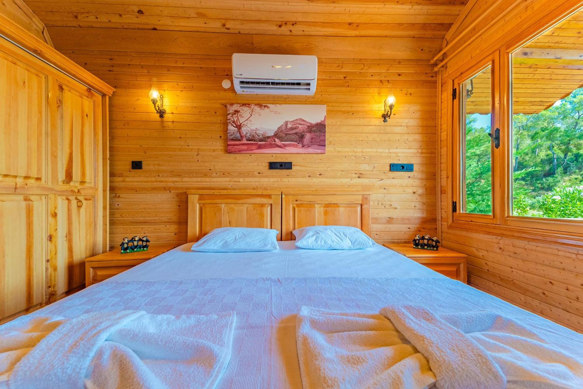 Blue Green Life Bungalow Bed & Breakfast