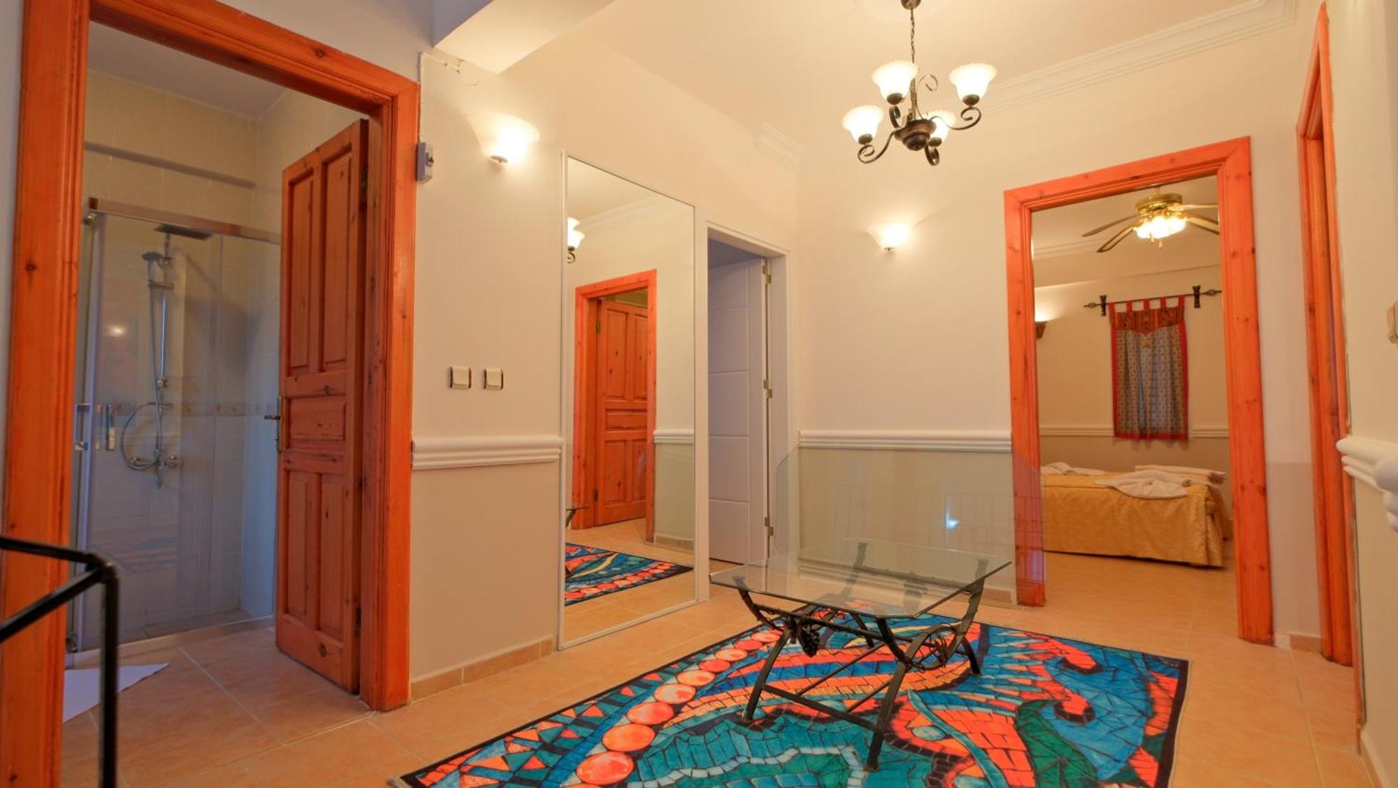 Villa Paradise *