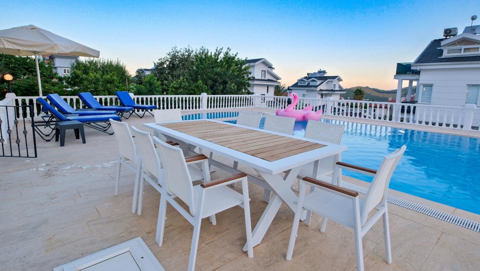 Villa Paradise *