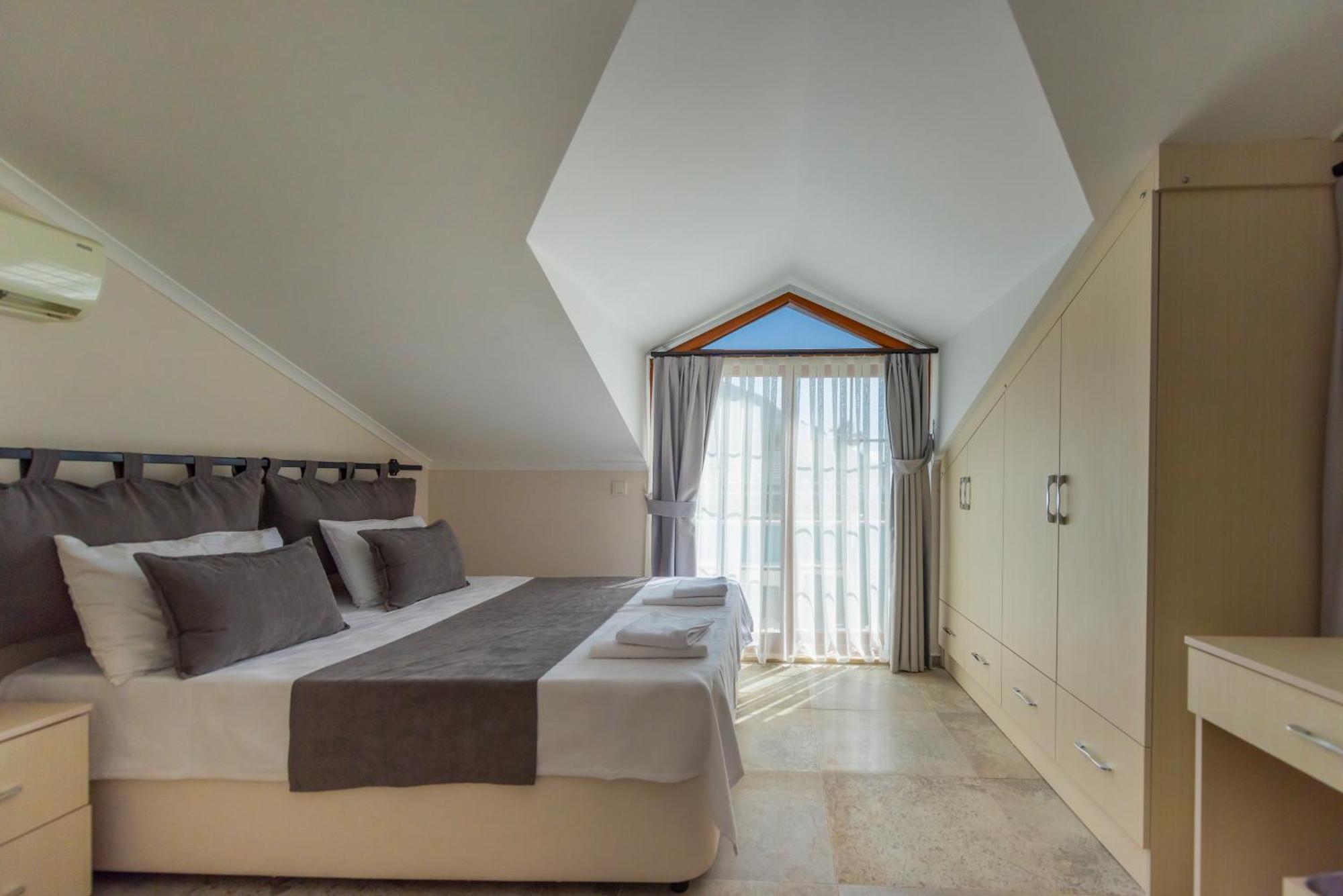 Villa Mortek Villalari