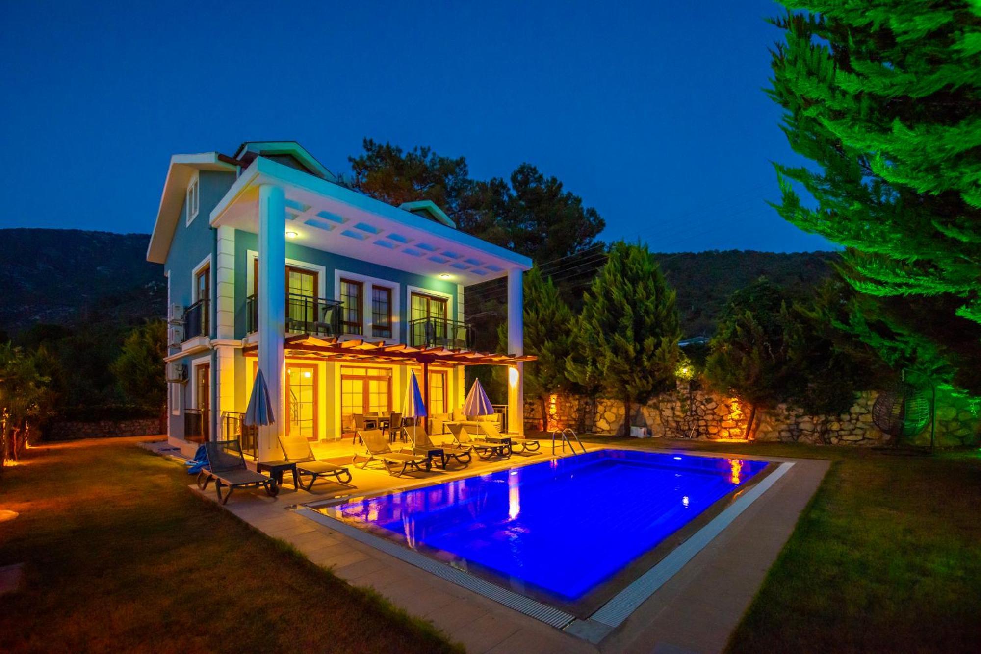 Villa Mortek Villalari