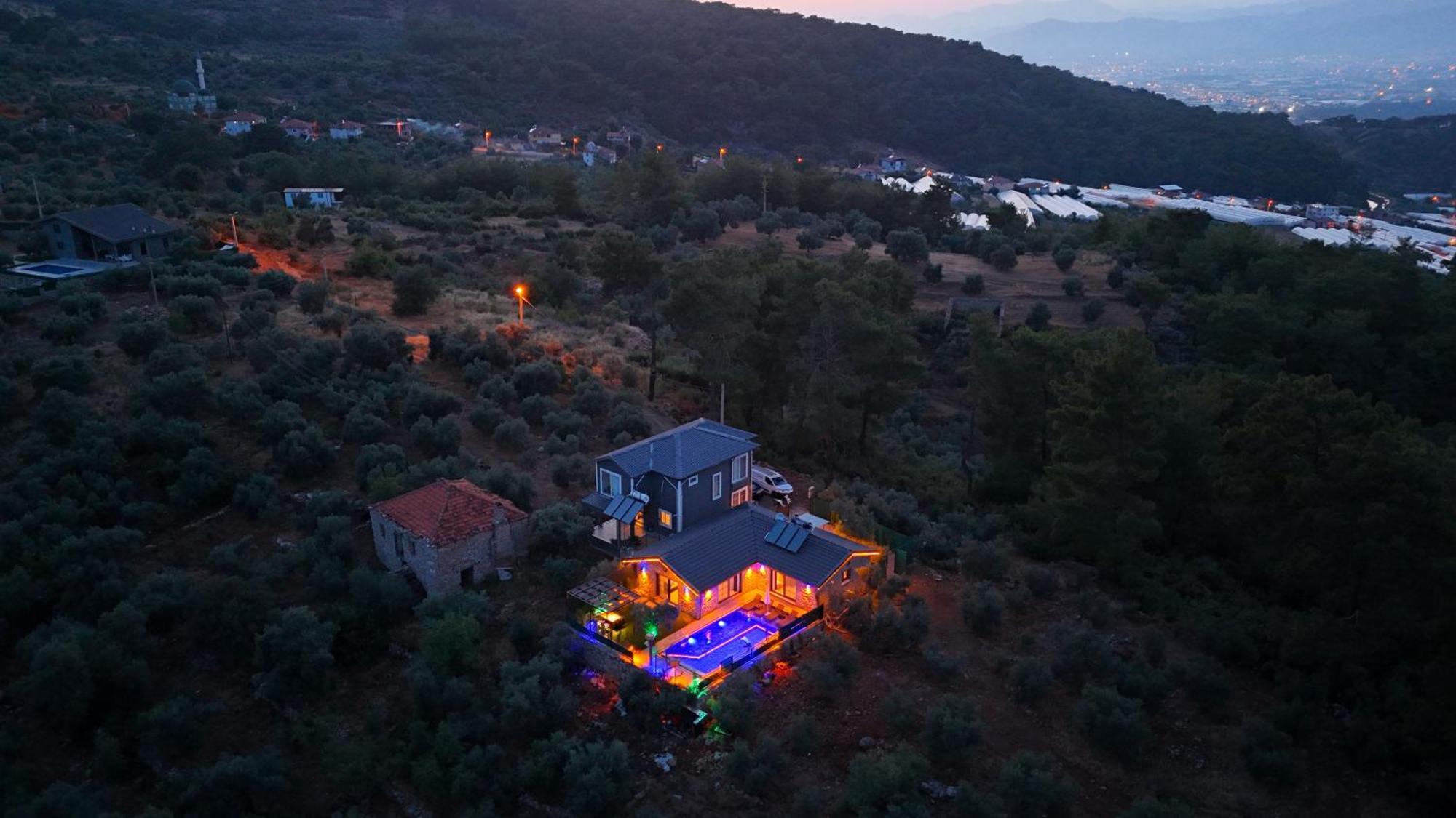Villaoliveterrace Villa *