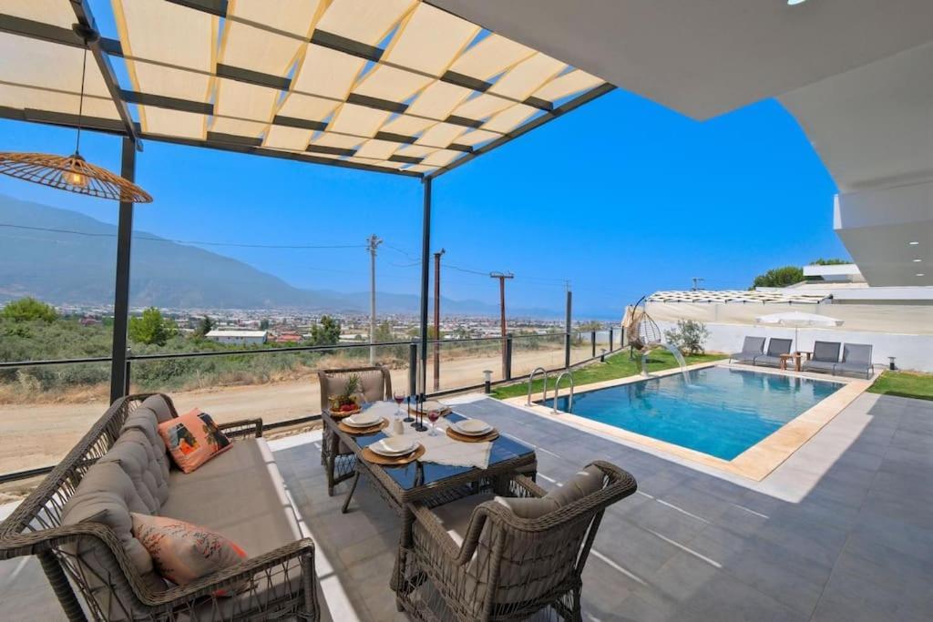 Villa Huzurlu Bir Tatil Deneyimi *