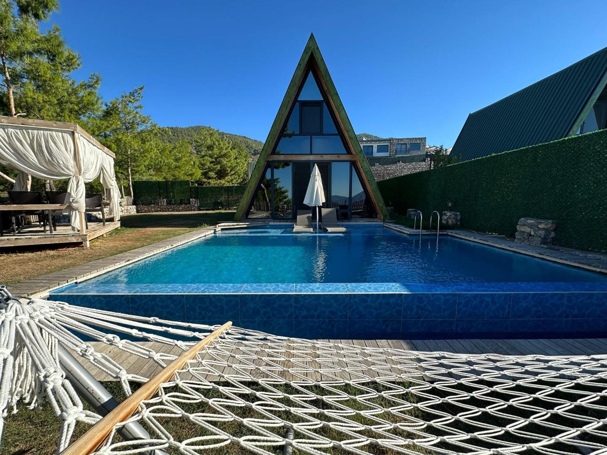 Villa Angle