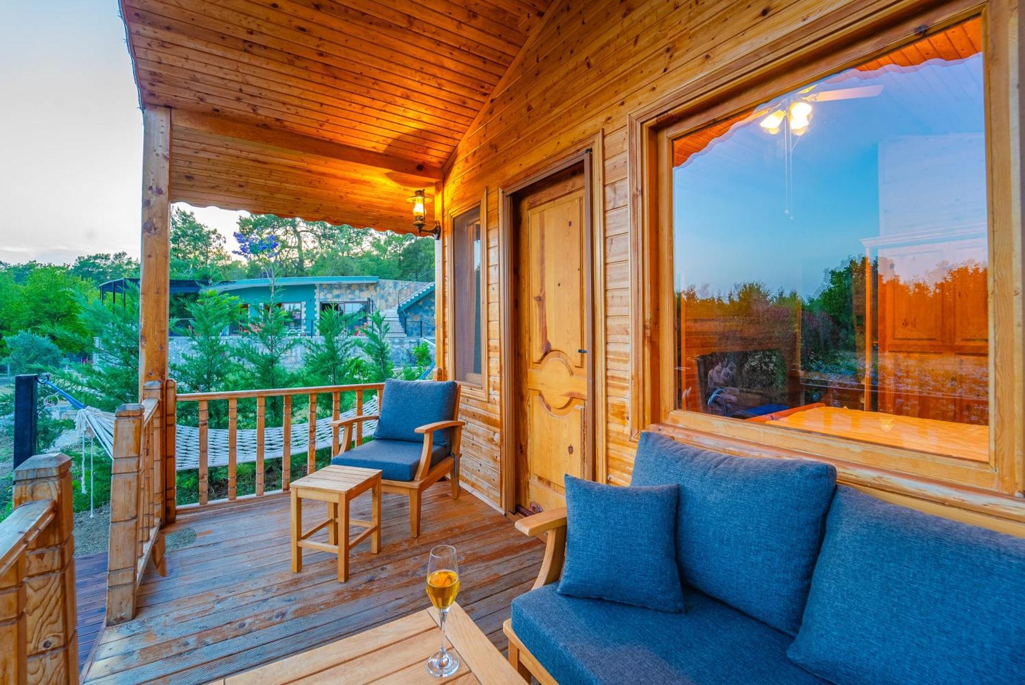 Bed & Breakfast Blue Green Life Bungalow
