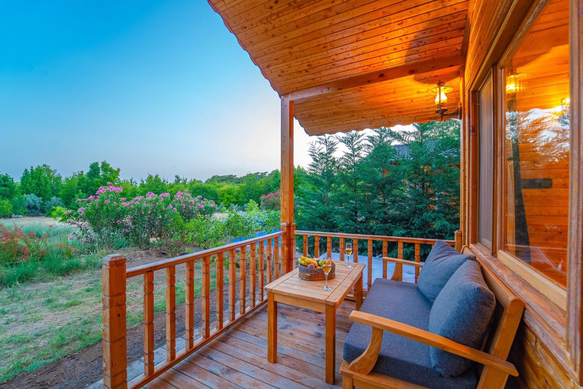 Bed & Breakfast Blue Green Life Bungalow *