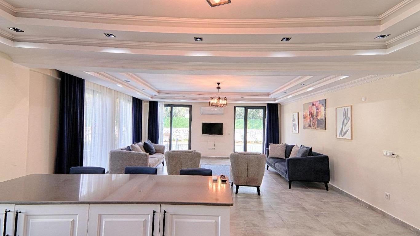 Star House