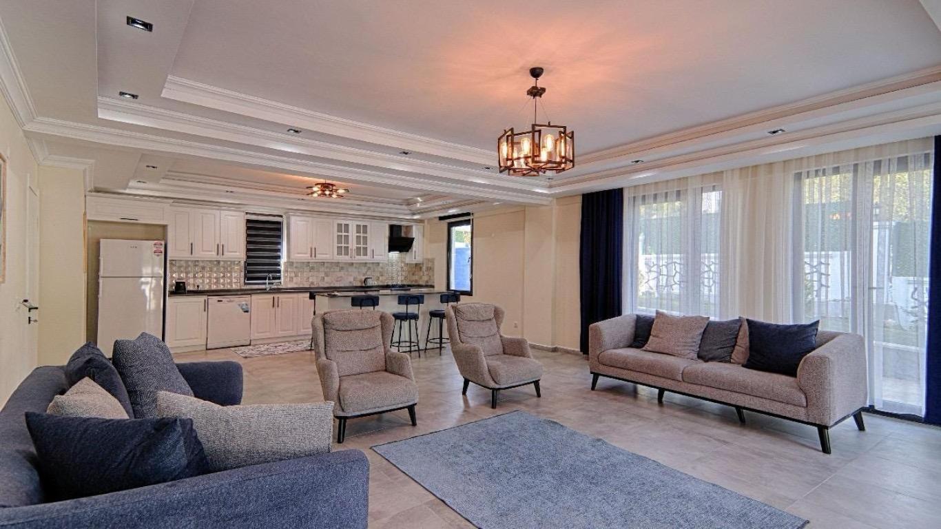Star House Villa *