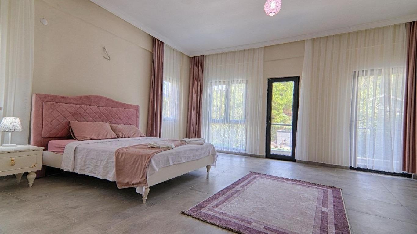 Star House Villa