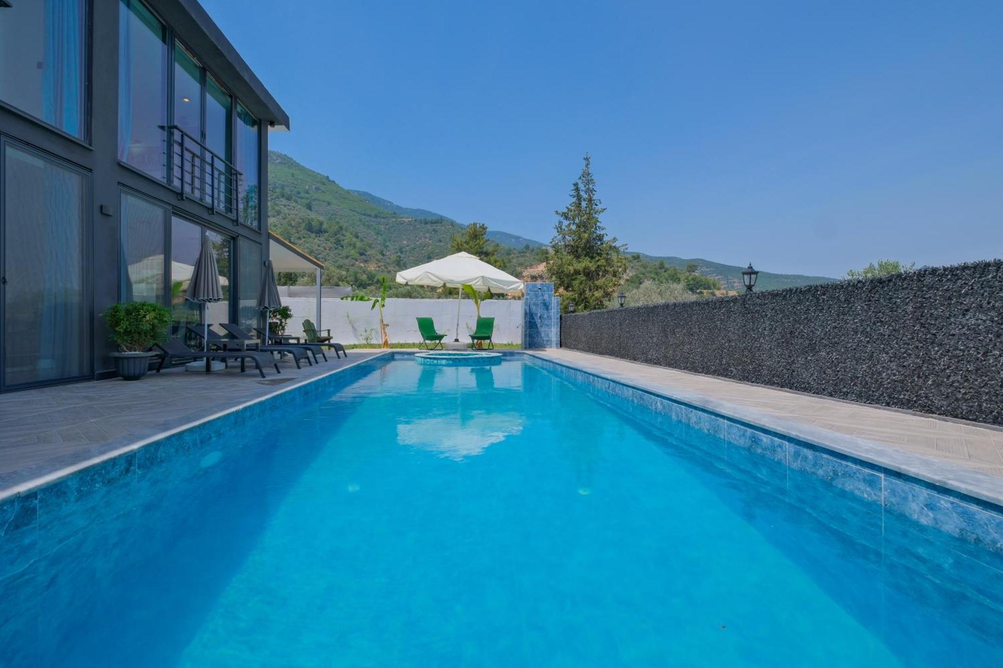 Villa Havuz Jakuzili Luex