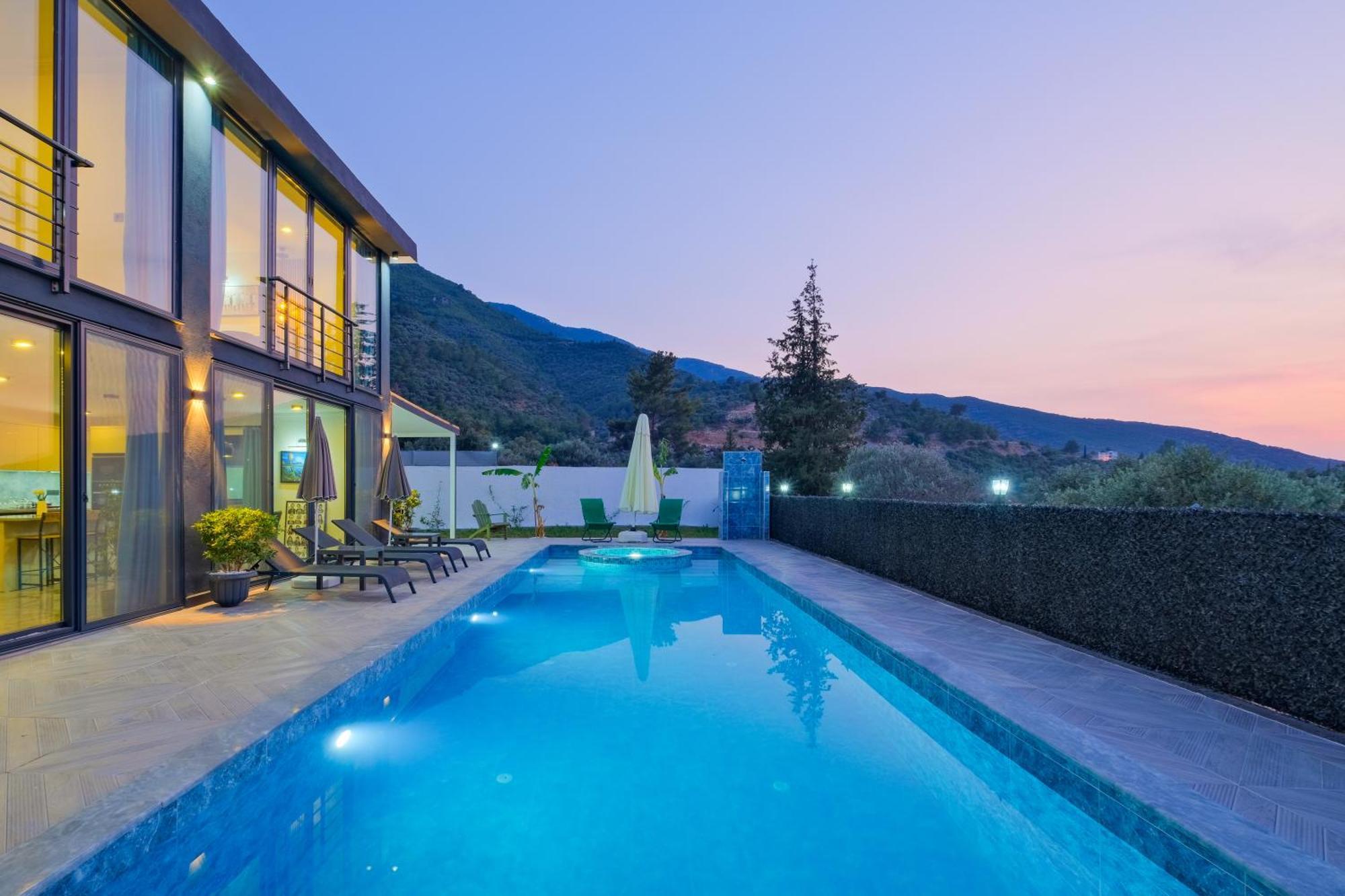 Villa Havuz Jakuzili Luex