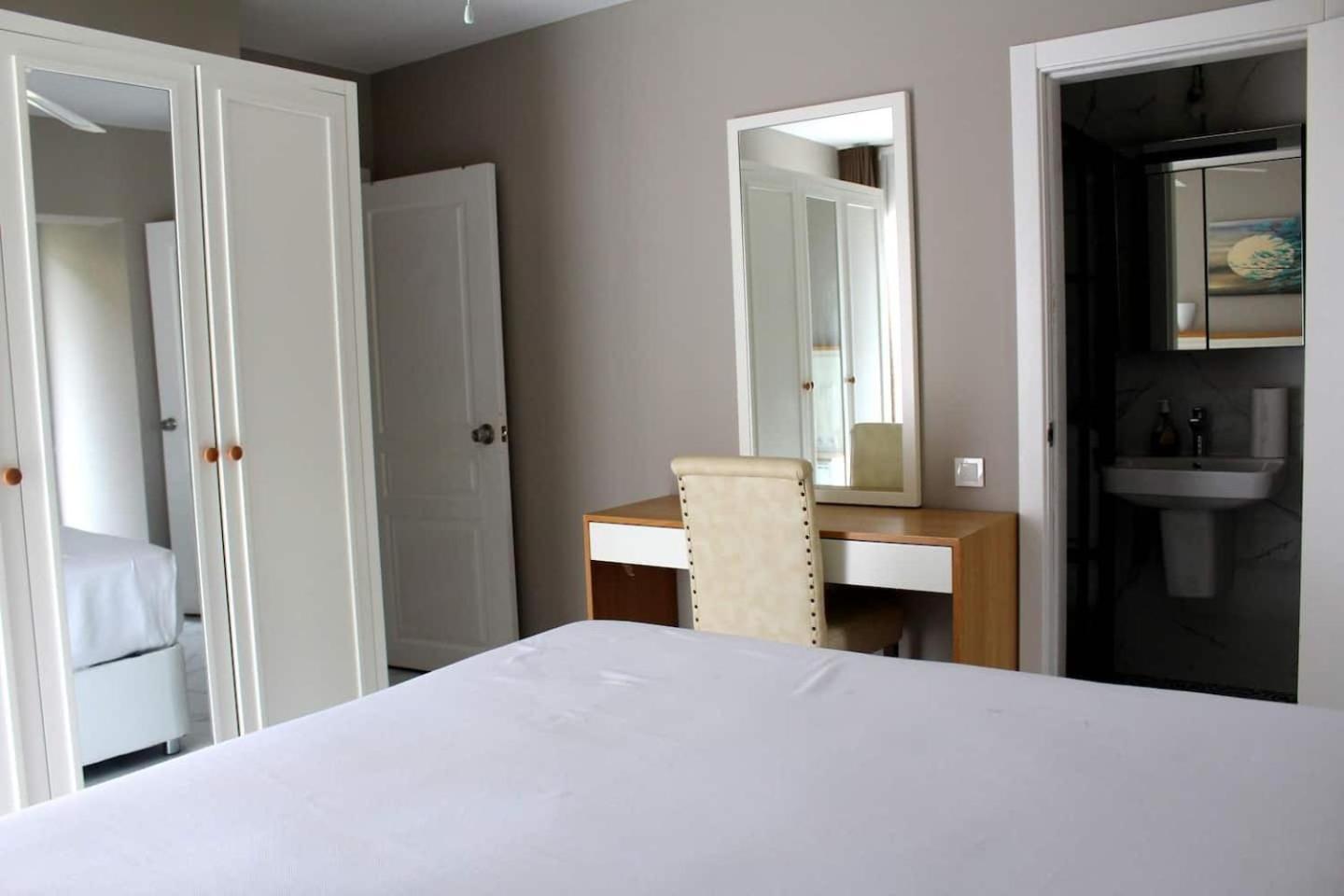 Lumar Homes - Artemissia