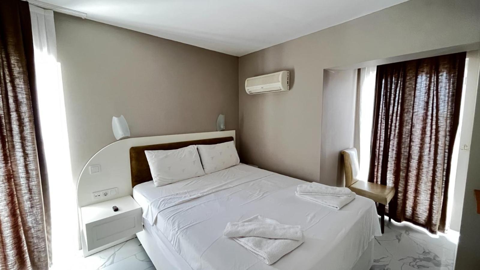 Villa Lumar Homes - Artemissia