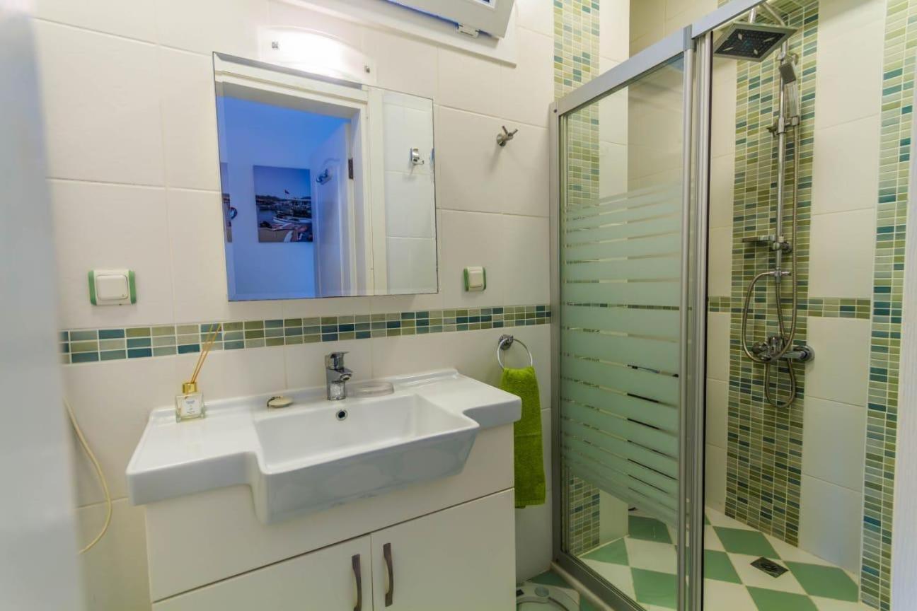 Deniz Manzarili Luex Apartment