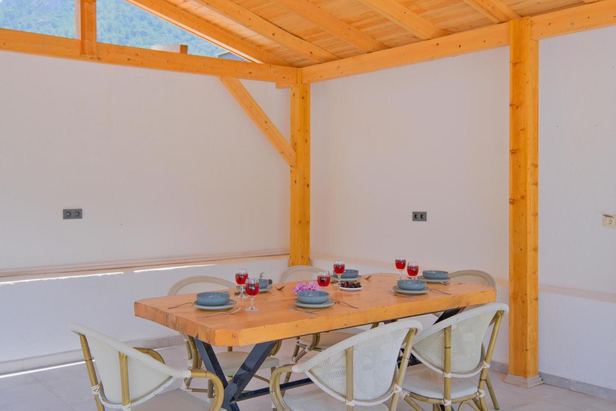 Villa Infinity Olive *