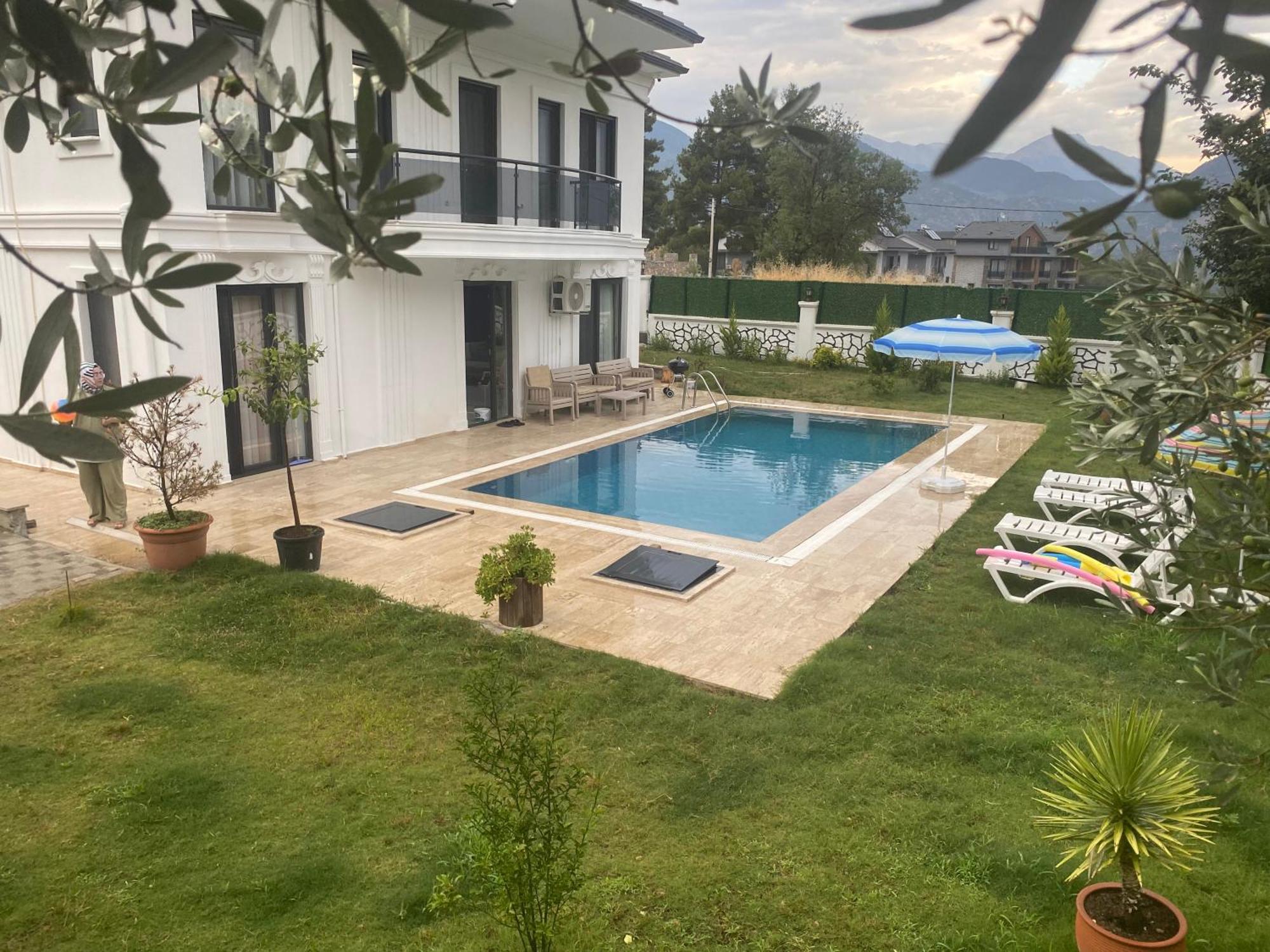 Star House Villa