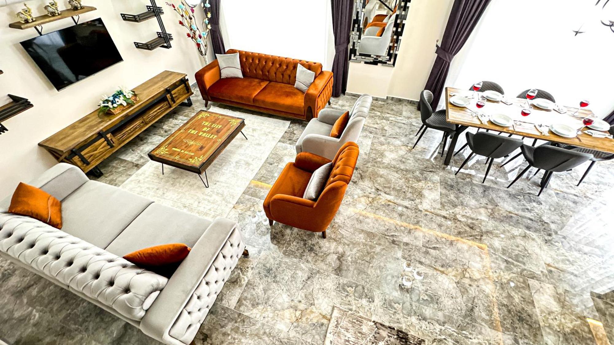 Goel Villalari Villa *