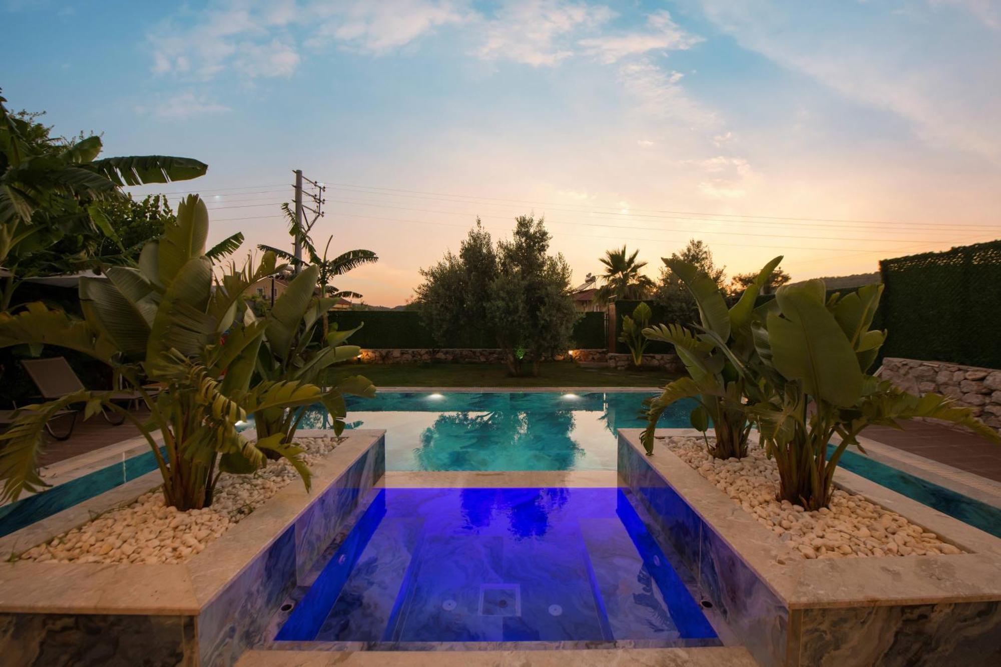 Carya Oeluedeniz Villa Fethiye