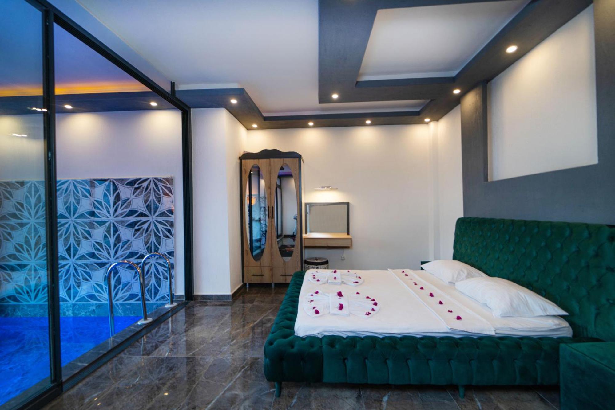 Ultra Luex Viranlar * Fethiye