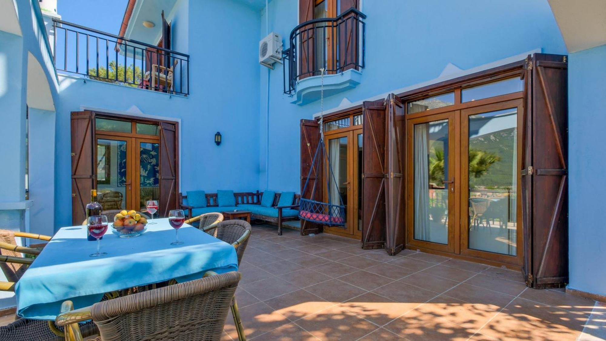 Bed & Breakfast Uezuemlue Evleri