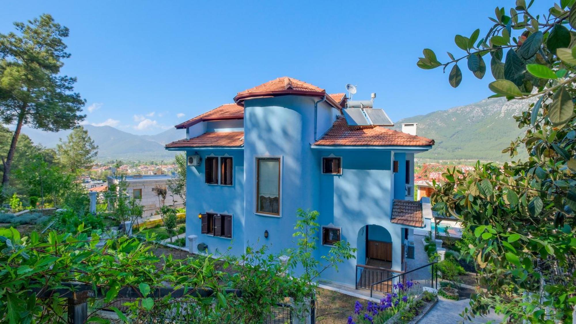 Uezuemlue Evleri Bed & Breakfast *