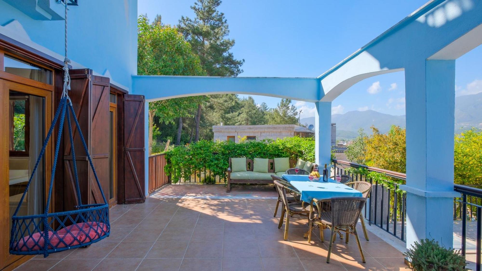 Uezuemlue Evleri Bed & Breakfast *
