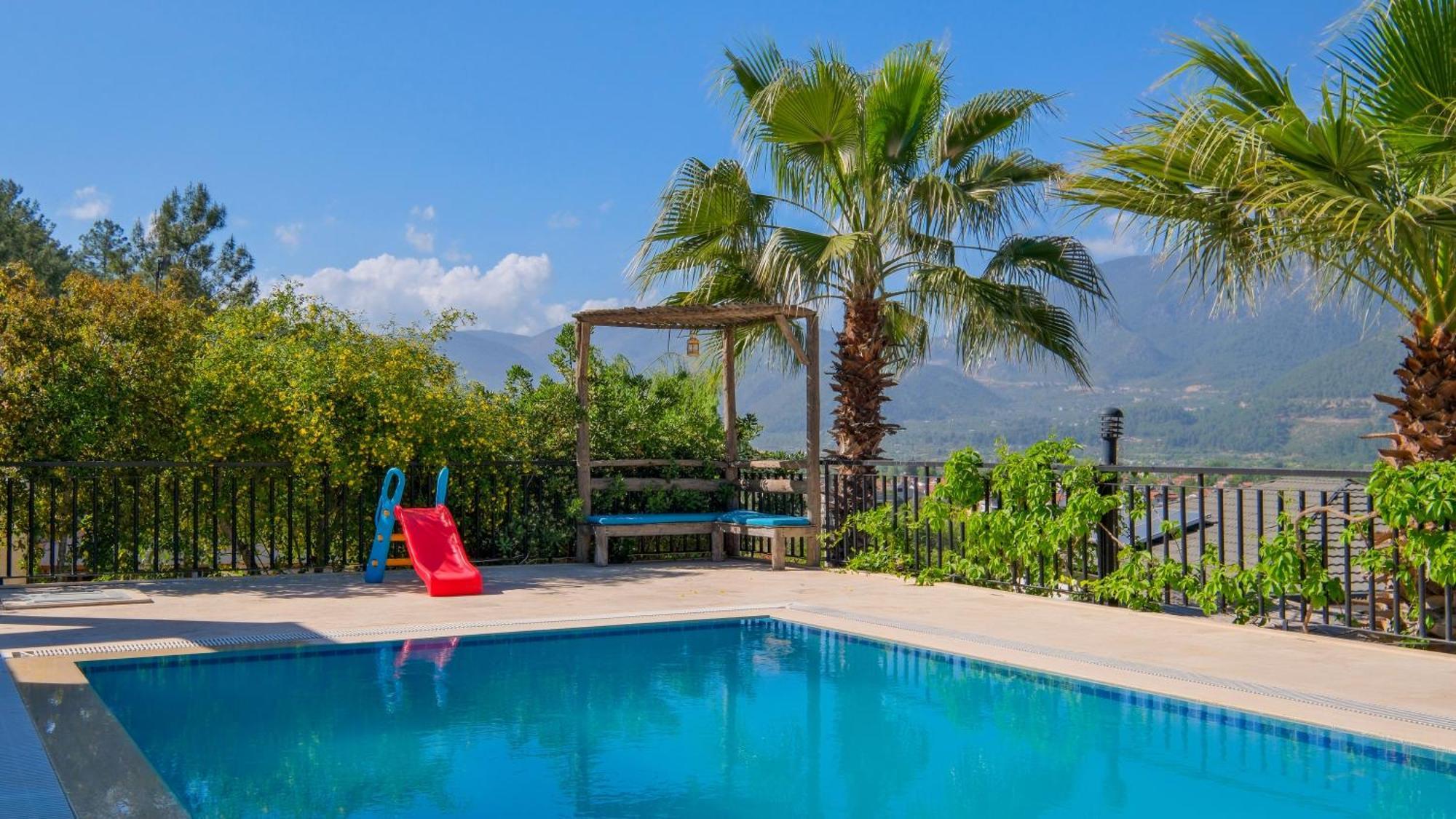 Uezuemlue Evleri Fethiye